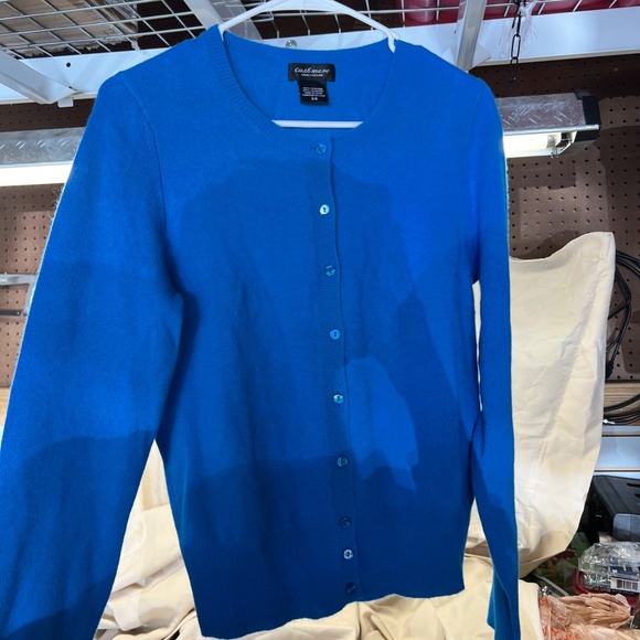 Cashmere Sweaters - Picture 3 of 3